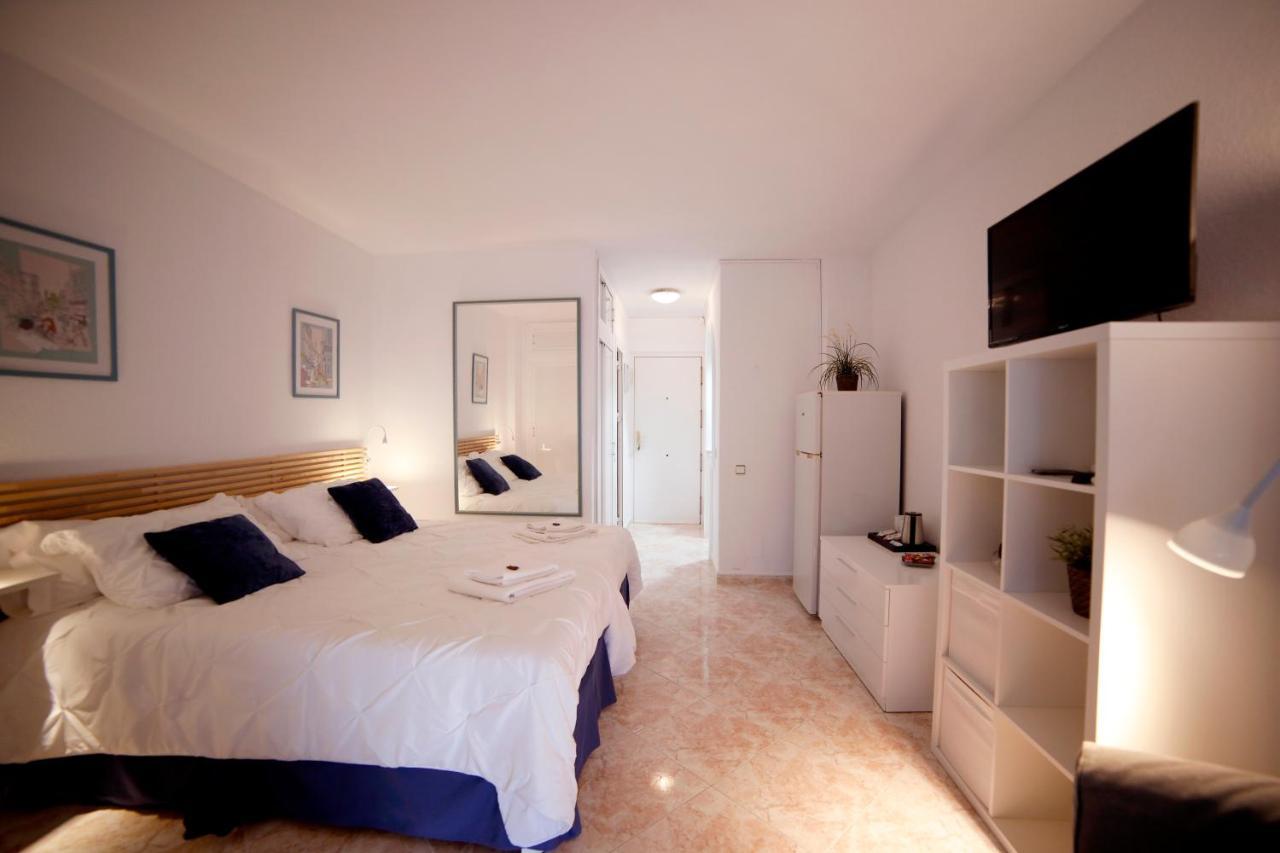 Apartamentos Dc Беналмадена Екстериор снимка