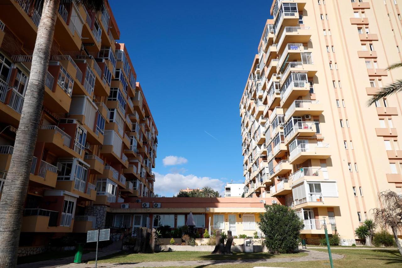 Apartamentos Dc Беналмадена Екстериор снимка