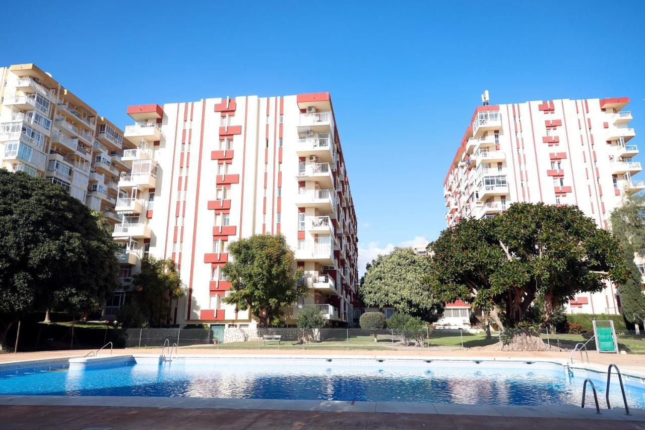 Apartamentos Dc Беналмадена Екстериор снимка